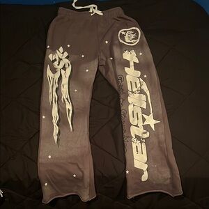 Helstar Graphic Sweatpants - Gray